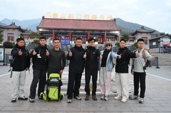 按天股票配资 陪爬、陪玩、陪诊……陪伴生意咋这么火？