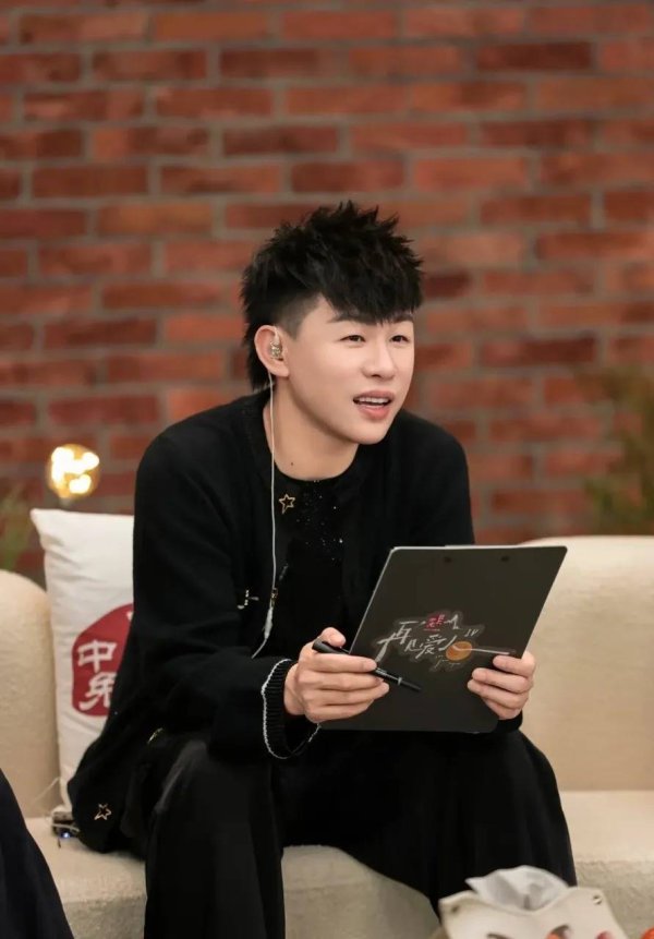 十大配资平台app 胡彦斌当老板亲上BOSS直聘招人！明星都这么拼，你还在等啥？